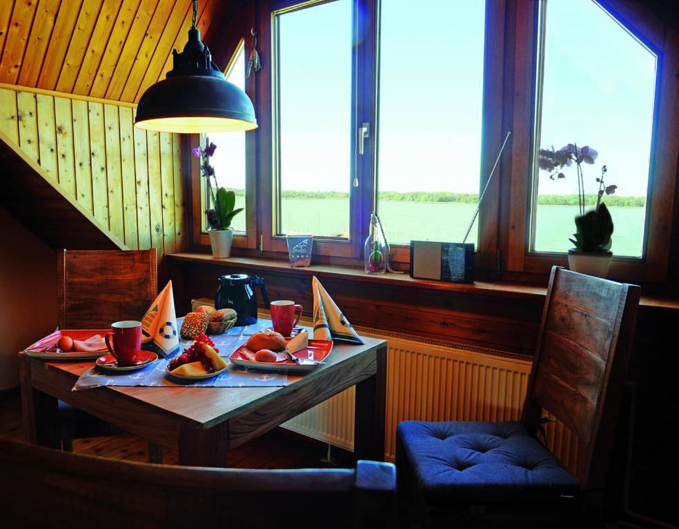 Blick Auf Den Bodden Lägenhet Ribnitz-Damgarten Exteriör bild
